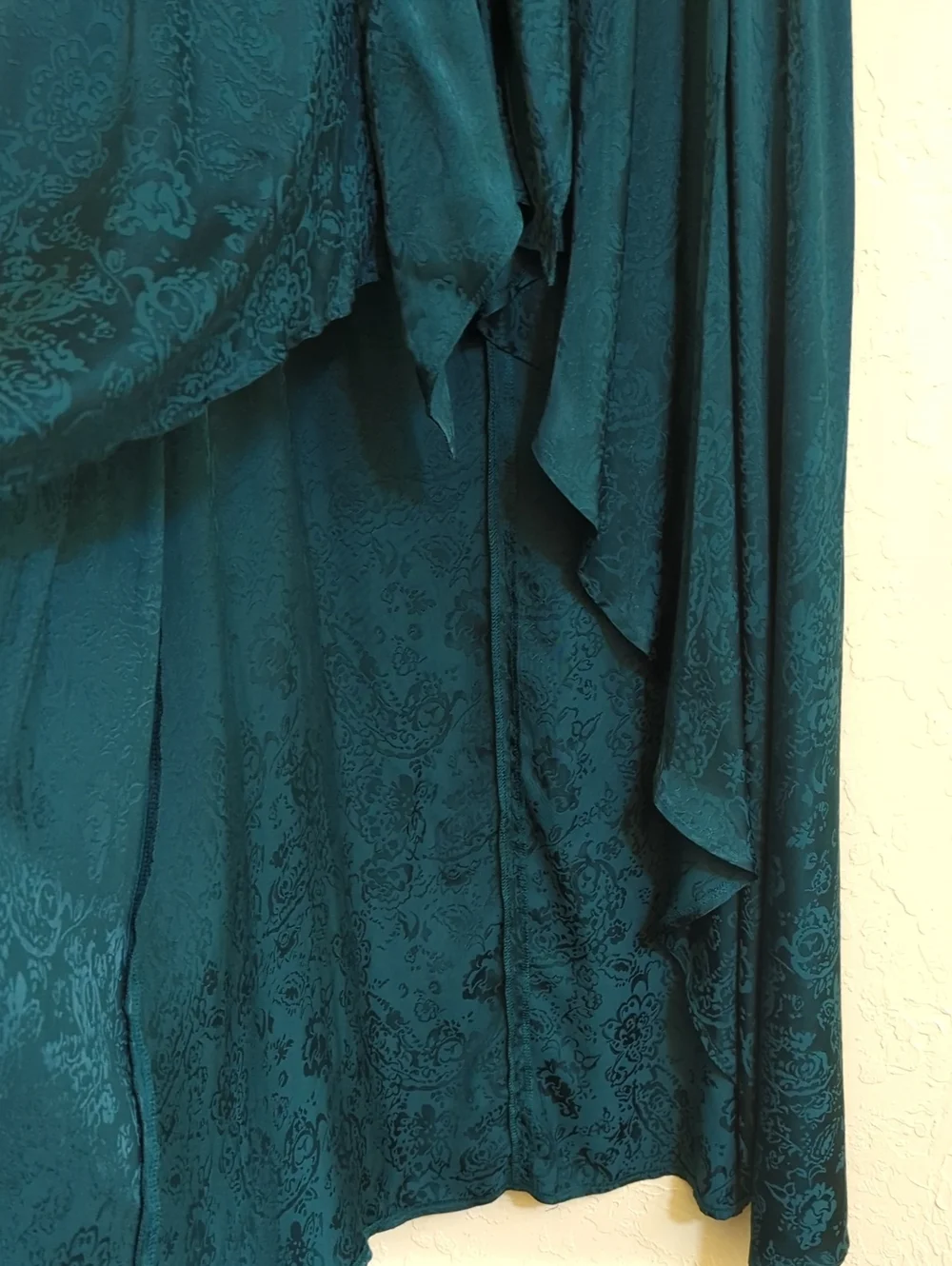 Express Green Satin Jacquard Ruffled Tie Waist High-Low Maxi Skirt Size 8